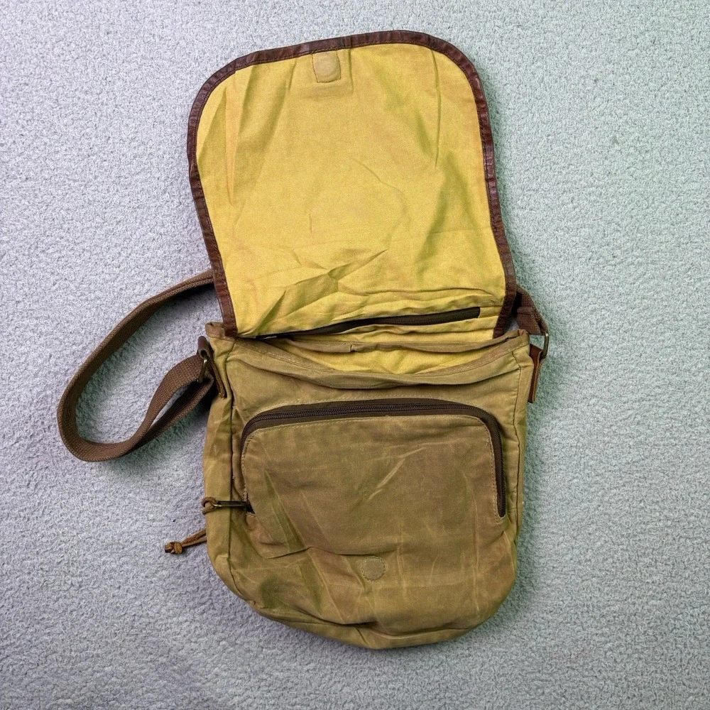Duluth Trading Co Messenger Bag Mens Medium Green Oil Canvas Crossbody Organizer